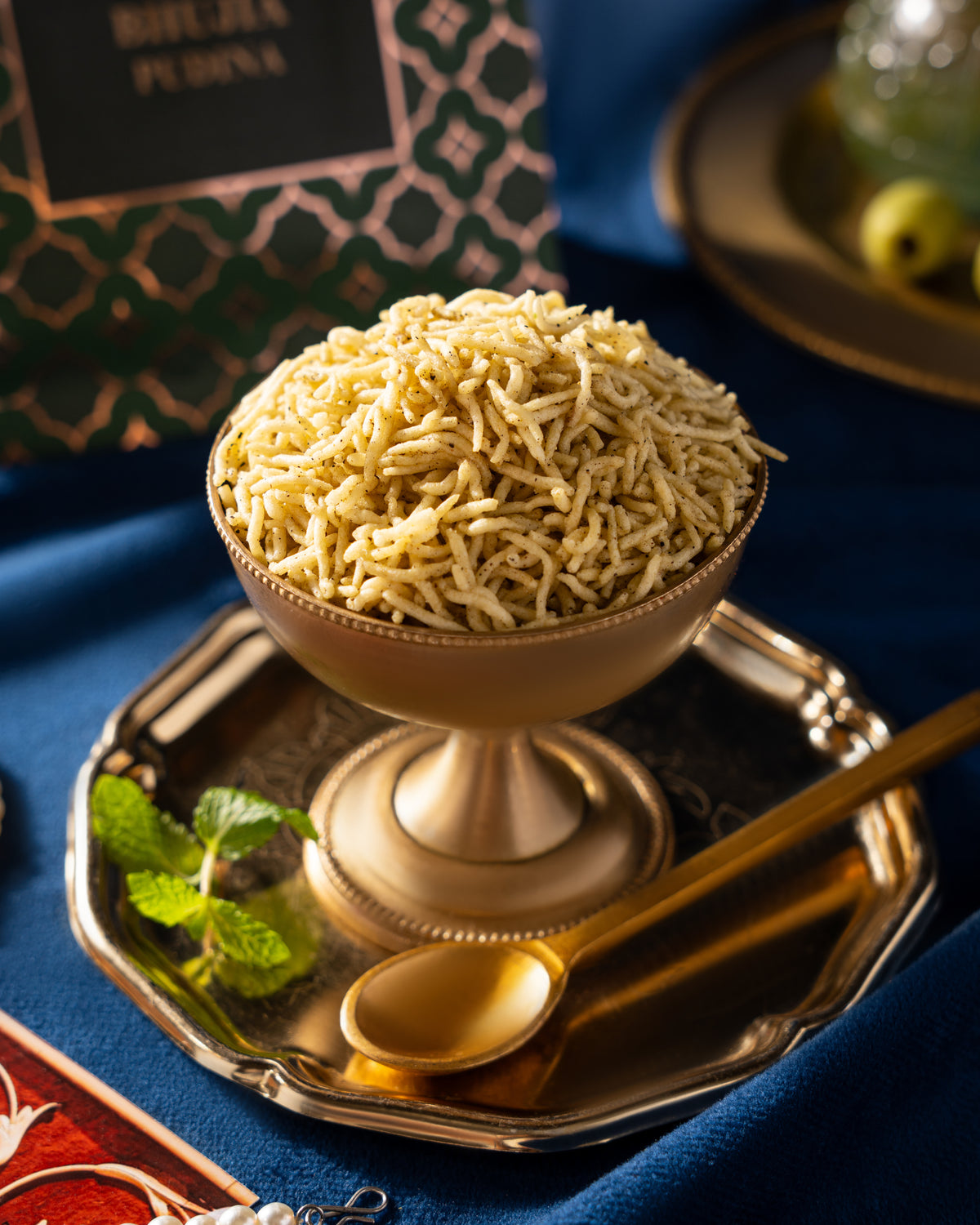 Aloo Pudina Sev
